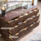 Commode moderne à 7 tiroirs cannelés, meuble TV de 54 po de large avec accents dorés, organisateur de rangement en bois pour chambre à coucher, salon