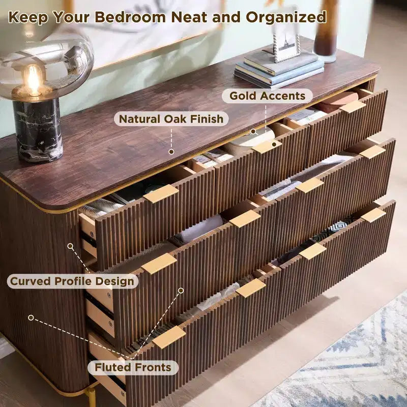 Commode moderne à 7 tiroirs cannelés, meuble TV de 54 po de large avec accents dorés, organisateur de rangement en bois pour chambre à coucher, salon