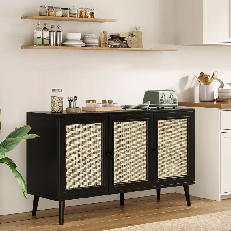 Bahut de cuisine avec 3 portes en rotin et étagères réglables