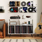 Meuble pour platine vinyle avec station de charge, étagères ouvertes et compartiments, pieds surélevés, marron/blanc