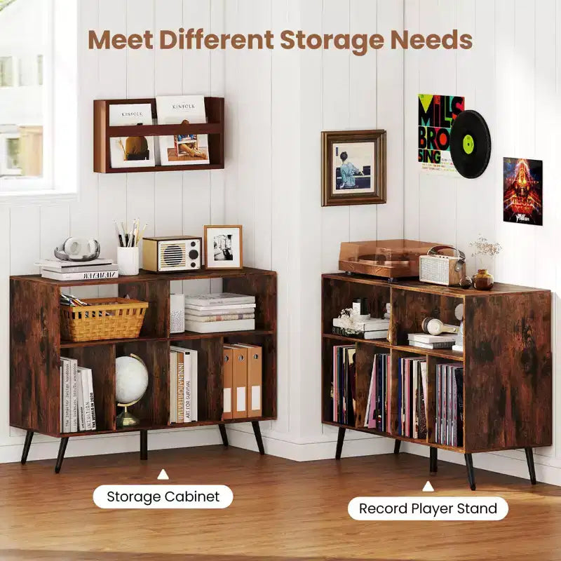 Meuble pour platine vinyle avec station de charge, étagères ouvertes et compartiments, pieds surélevés, marron/blanc