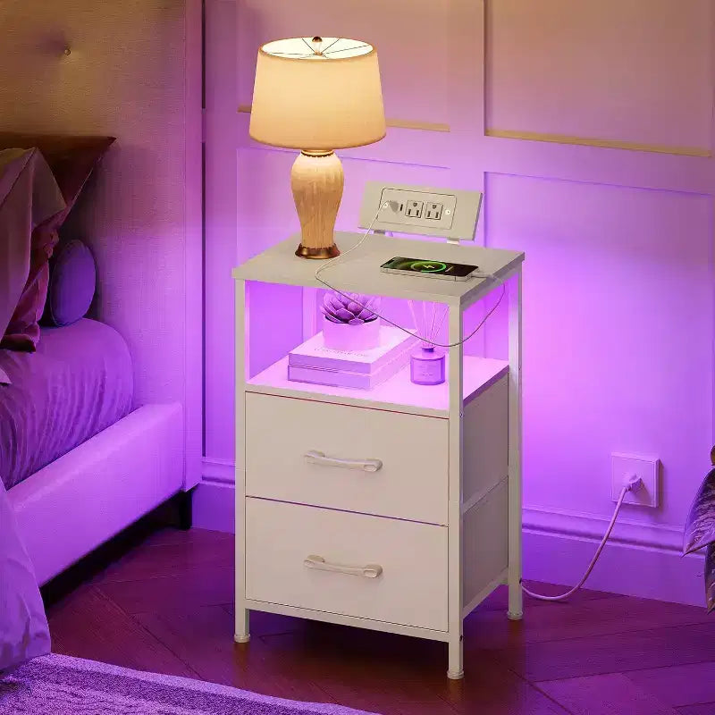 Table de chevet avec station de recharge, Table de nuit blanche avec lumières LED et 2 tiroirs en tissu, Table d'appoint avec 2 prises CA/USB/Type-C
