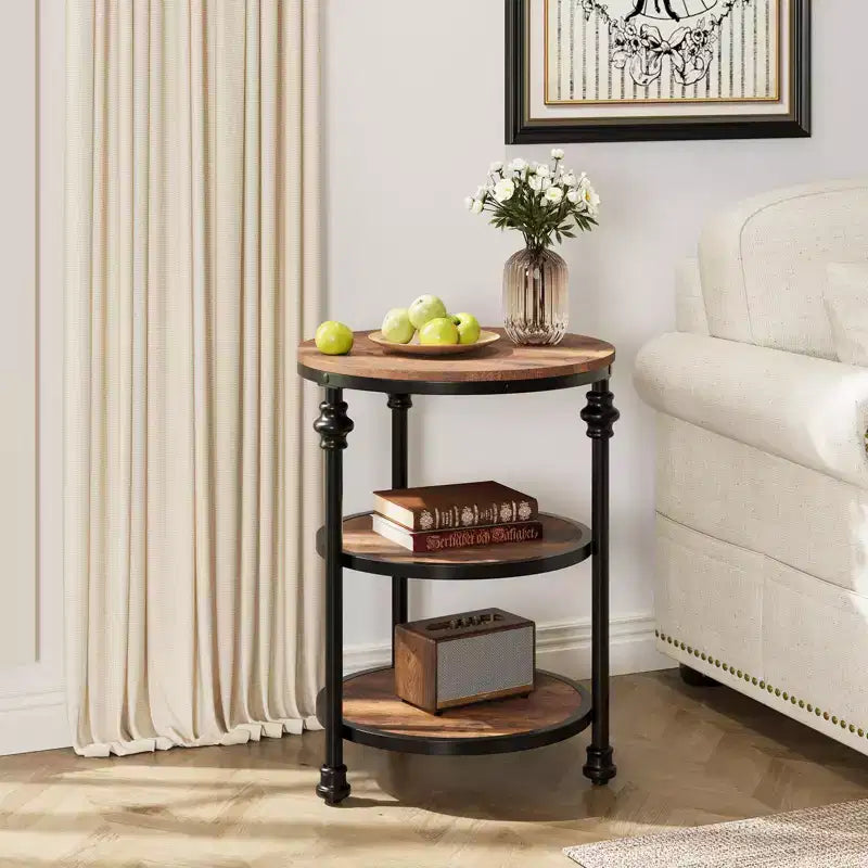 Table d'appoint à 3 niveaux avec rangement, Table d'appoint rustique style ferme avec pieds en colonne métallique, Table d'appoint chêne foncé pour salon chambre à coucher